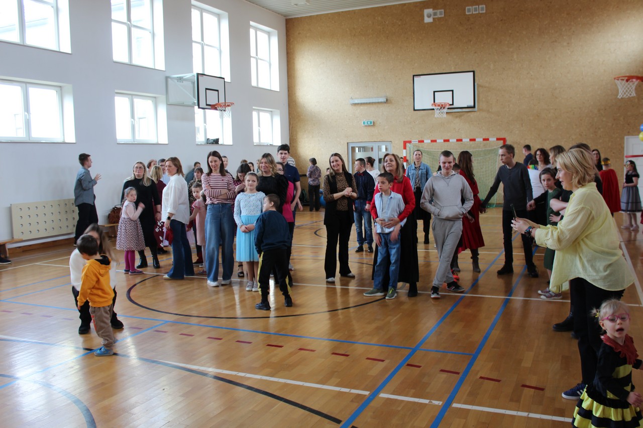 Karnawałowo-Walentynkowy Bal w Specjalnym Ośrodku Szkolno-Wychowawczym w Brzozowie