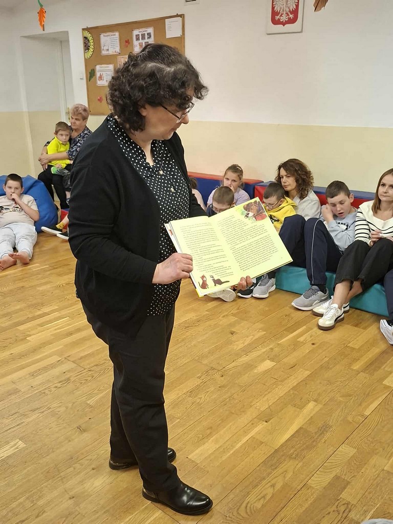 Spotkanie czytelnicze w ramach Międzynarodowego Miesiąca Bibliotek Szkolnych