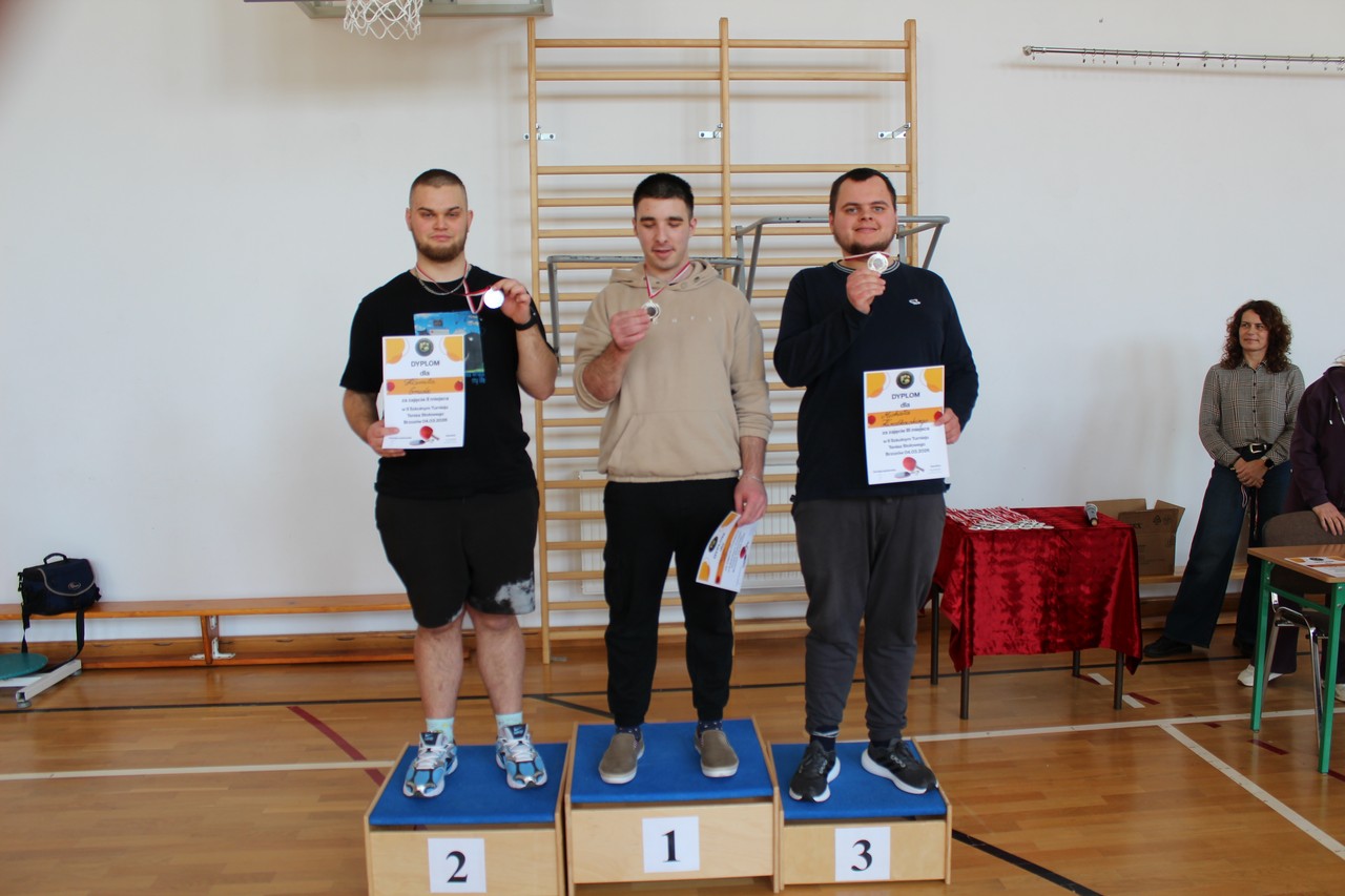 II Szkolny Turniej Tenisa Stołowego w SOSW Brzozów – sportowa rywalizacja i świetna zabawa